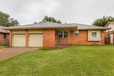 Main picture of 2108 Henderson Dr