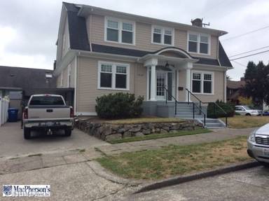 Main picture of 2403 N 44th St