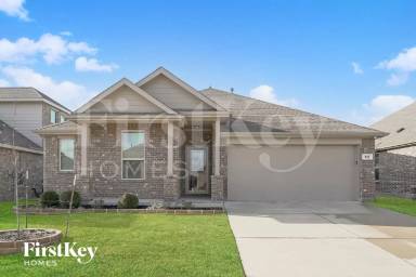 Main picture of 815 Silverbell St