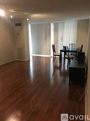 Main picture of 200 North Dearborn Condos
