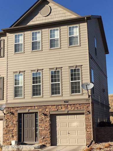 Main picture of 924 Burning Bush Pt