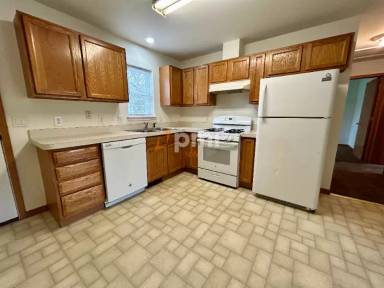 Main picture of 1056 Joliet Rd