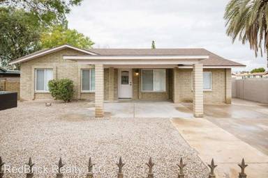 Main picture of 2534 E Don Carlos Ave