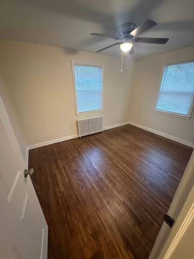 Main picture of 221 N 4th St