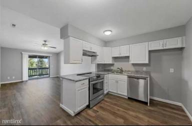 Main picture of 1630 Summergate Pkwy