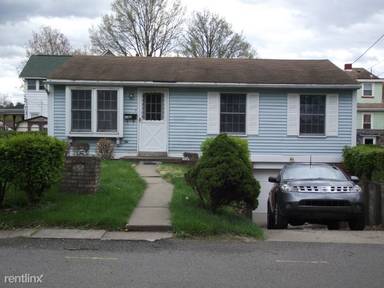 Main picture of 320 Dawson Ave