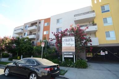 Main picture of 7925 Ventura Canyon Ave