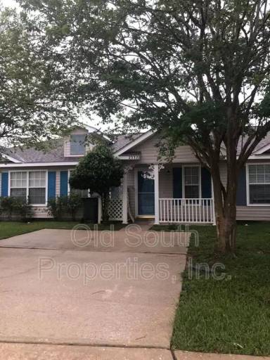 Main picture of 2312 Trailwood Dr