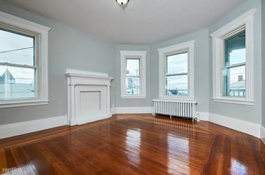 Main picture of 123 Crest Ave