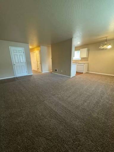 Main picture of 138 Crestview Ter