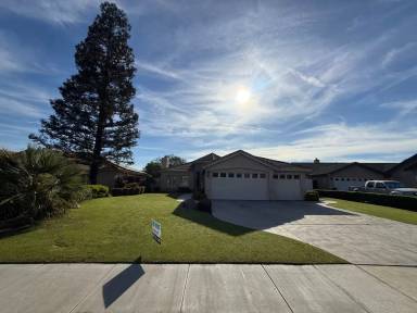 Main picture of 802 Windsor Park Dr