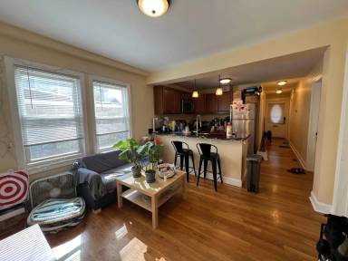 Main picture of 16 Silvey Pl