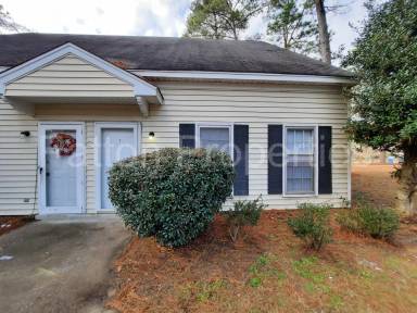 Main picture of 1601 Willowby St