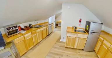 Main picture of 702 Laramie St