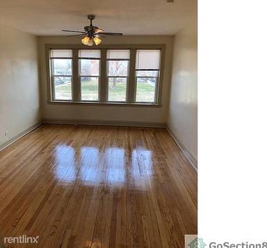 Main picture of 9001 S Loomis St