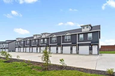 Main picture of 216 Drayton Dr