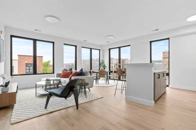 Main picture of 407 Highland Ave