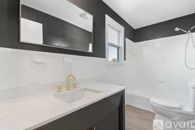 Main picture of 21 Harrington Ave