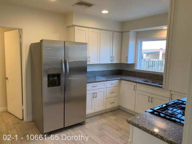 Main picture of 10661 Dorothy Ave