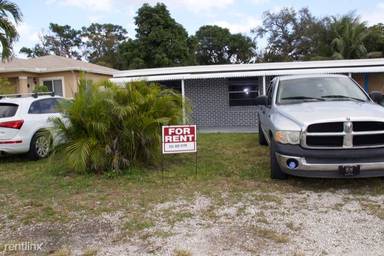 Main picture of 1150 SW 24th Ave