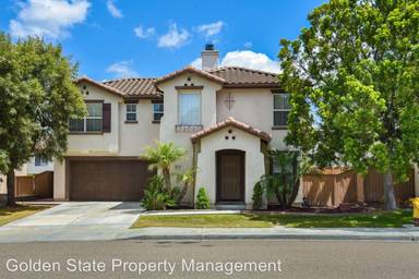 Main picture of 2616 Moonlight Trail Ln