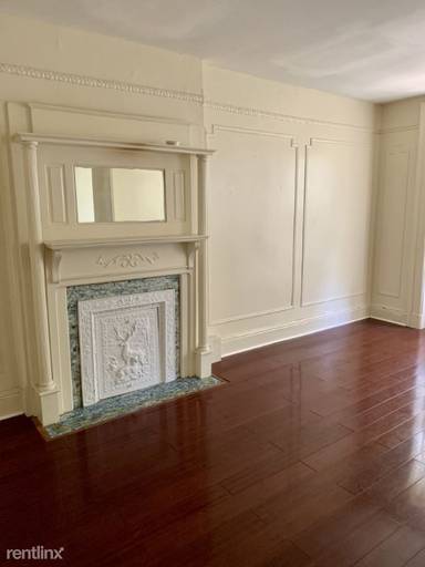 Main picture of 120 Bainbridge St