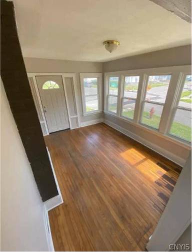 Main picture of 110 Herbert St