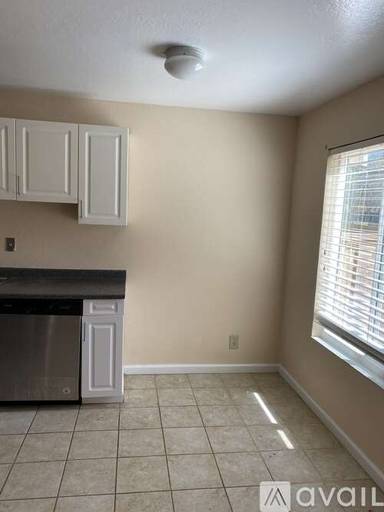 Main picture of 2755 Country Dr