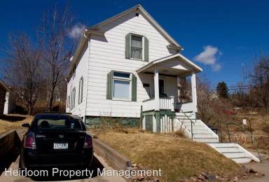Main picture of 1107 W 3rd St