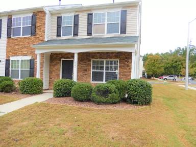 Main picture of 620 Laurens Way