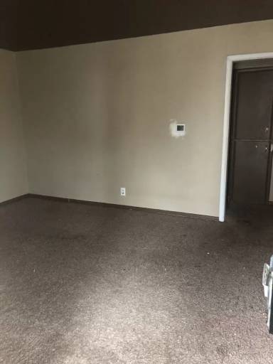 Main picture of 3137 N Kenosha Ave