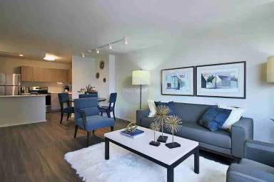 Main picture of 1126 N Dearborn St