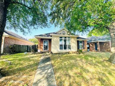 Main picture of 2137 Woodmere Loop