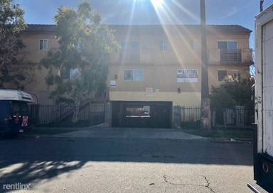 Main picture of 14740 Erwin St