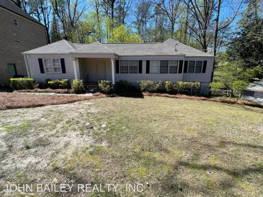 Main picture of 2116 E Roxboro Rd NE