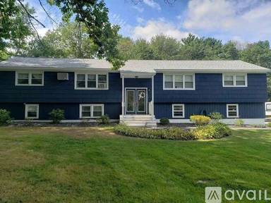 Main picture of 1 Meadow Ln
