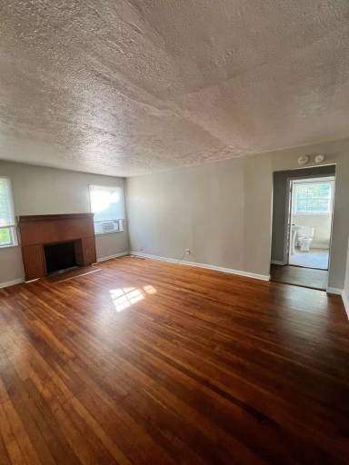 Main picture of 1207 State St