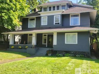 Main picture of 1411 W 7th Ave