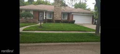 Main picture of 16861 Collinson Ave