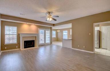 Main picture of 32 Vantage Dr