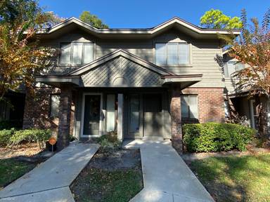 Main picture of 1909 University Blvd S