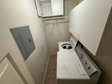 Main picture of 731 E Shiloh Way