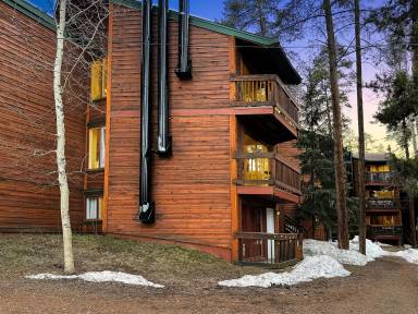Main picture of 1120 Ski Hill Rd