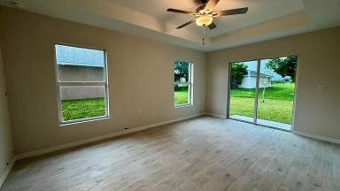 Main picture of 2109 NE 15th Ter