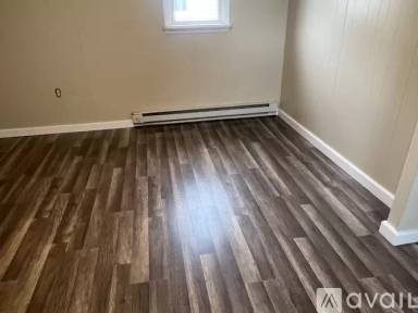 Main picture of 130 S Apple St
