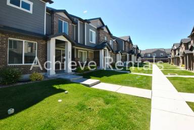Main picture of 2049 N 380 E