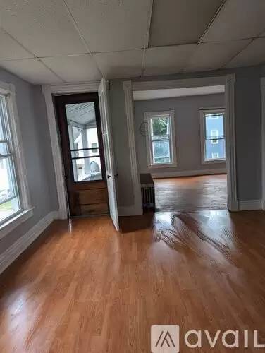 Main picture of 10 Curtis St