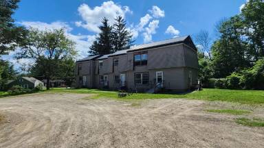 Main picture of 39 Medbury Ave