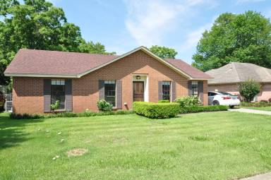 Main picture of 728 E Gardendale Dr