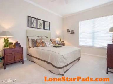 Main picture of The Siena at Memorial Heights